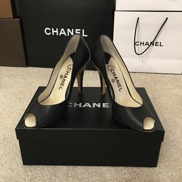 Chanel Calfskin Navy Blue Silver CC Peep Toes Heel - Picture 1 of 5